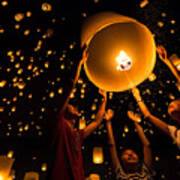 Thais Family Release Sky Lanterns Poster