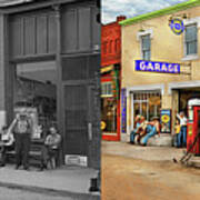 Gas Station - Chatting In A Small Town 1941 - Side By Side Poster