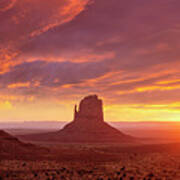 The Mittens At Sunrise, Monument Valley Navajo Tribal Park, Arizona, Usa Poster