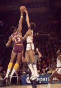 Kareem Abdul Jabbar Vs. Wilt Chamberlain Tip Off Art Print