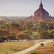 Bagan - Htilominlo Temple Art Print