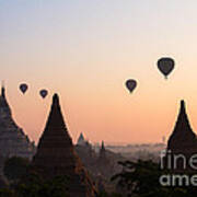 Ballons Over The Temples Of Bagan At Sunrise - Myanmar Art Print
