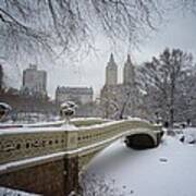 Bow Bridge Central Park In Winter Art Print