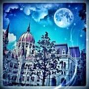 #budapest #parlament #effect #moon Art Print