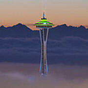 Foggy Space Needle At Sunset Art Print