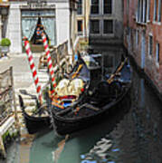 Gondola In Venice-2 Art Print