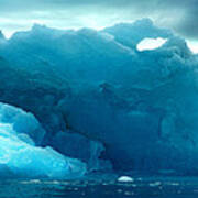 Icebergs Art Print