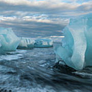 Icebergs On The Beach At Jökulsárlón Art Print