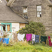 Old House With Laundry Art Print