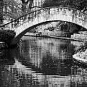 San Antonio Riverwalk Footbridge And Reflection Black And White Art Print