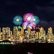 Waikiki Fireworks Celebration 10 Art Print