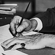 Hands Of Franklin D. Roosevelt Signing Art Print