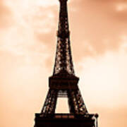 The Eiffel Tower In Paris During Sunset Art Print