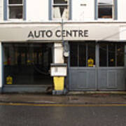 Auto Centre Art Print