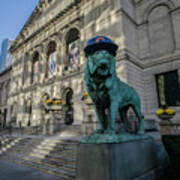 Chicago's Art Institute With Cubs Hat Art Print