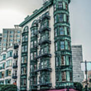 Dez 2016. San Francisco, Usa - Old Copper-green Columbus Tower O Art Print