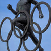 Sculpture Of Jesse Owens Art Print