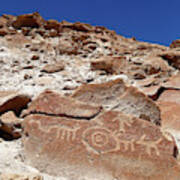 Boulder With Petroglyphs At Ofragia Chile Art Print