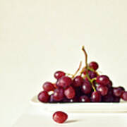 Red Grapes On White Plate Art Print