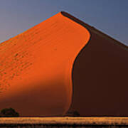 Sand Dune Ridge In The Namib-naukluft Art Print