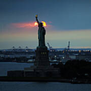 The Statue Of Liberty With The Sun Art Print