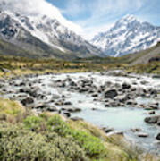 Alpine Valley With View On New Zealands Aoraki / Mt Cook Art Print