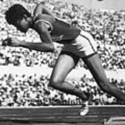 Wilma Rudolph Sprinting From Starting Art Print
