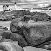 Nubble Lighthouse On The Rocks - York Maine Monochrome Art Print