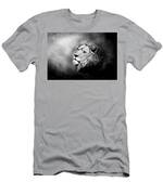 Lion - Pride Of Africa II - Tribute To Cecil In Black And White Men's T-Shirt (Athletic Fit)