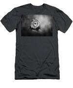 Lion - Pride Of Africa I - Tribute To Cecil In Black And White Men's T-Shirt (Athletic Fit)