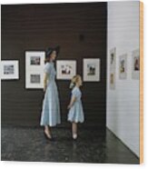 A Mother And Daughter At Moma Wood Print