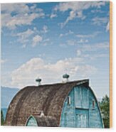 Blue Barn In The Stillaguamish Valley Wood Print