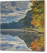 Early Autumn At Caldwell Lake Wood Print