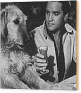 Elvis Presley Has A Milkshake With Dog Wood Print