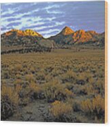 Granite Mountain Sunrise Wood Print