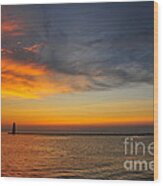 Frankfort Lighthouse On Lake Michigan Wood Print