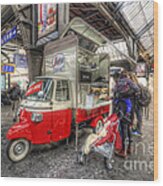 Hotdog Stand At Hauptbahnhof Wood Print