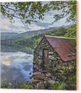 Llyn Gwynant Boathouse Wood Print