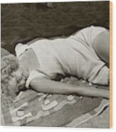 Miriam Hopkins At The Beach Wood Print