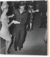 New York Dance Club, 1943 Wood Print