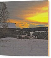 Old Barn On A Winter Morning Wood Print