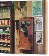 Old-fashioned Telephone Wood Print