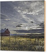 Red Barn Southbound Train Wood Print