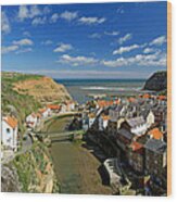 The Seaside Village Of Staithes Wood Print