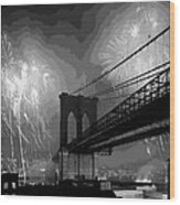 Brooklyn Bridge Fireworks Bw16 Wood Print