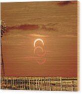 Eclipse And Lens Flares Wood Print
