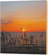 Fireball Sunset On Bluewater Beach Wood Print