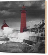 Grand Haven Lighthouse In A Rain Storm Wood Print
