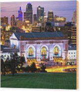 Kansas City Skyline With Union Station In Color Wood Print