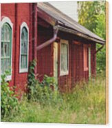 Old Red Farm Buildings Wood Print